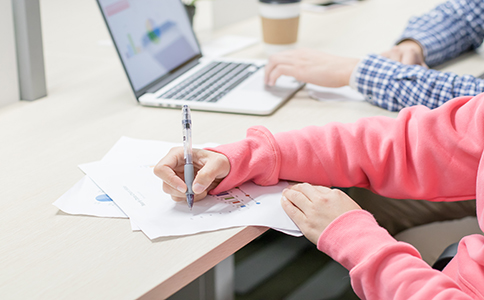 如何注冊電子商務(wù)公司？流程、材料及費(fèi)...